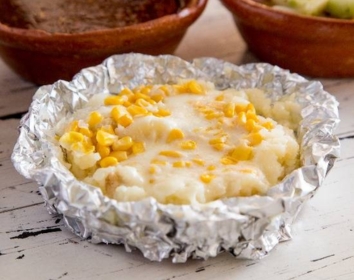 Menú Restaurante ARHANI con pollos y carnes asadas al estilo Michoacán