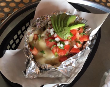 Menú Restaurante ARHANI con pollos y carnes asadas al estilo Michoacán