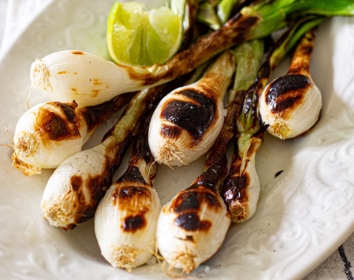 Menú Restaurante ARHANI con pollos y carnes asadas al estilo Michoacán