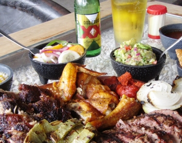 Menú Restaurante ARHANI con pollos y carnes asadas al estilo Michoacán