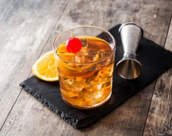 Menú Restaurante ARHANI con pollos y carnes asadas al estilo Michoacán