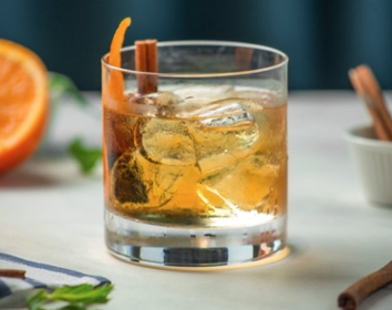 Menú Restaurante ARHANI con pollos y carnes asadas al estilo Michoacán