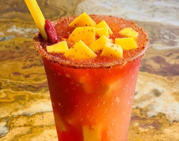 Menú Restaurante ARHANI con pollos y carnes asadas al estilo Michoacán