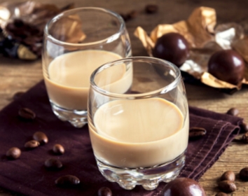 Menú Restaurante ARHANI con pollos y carnes asadas al estilo Michoacán